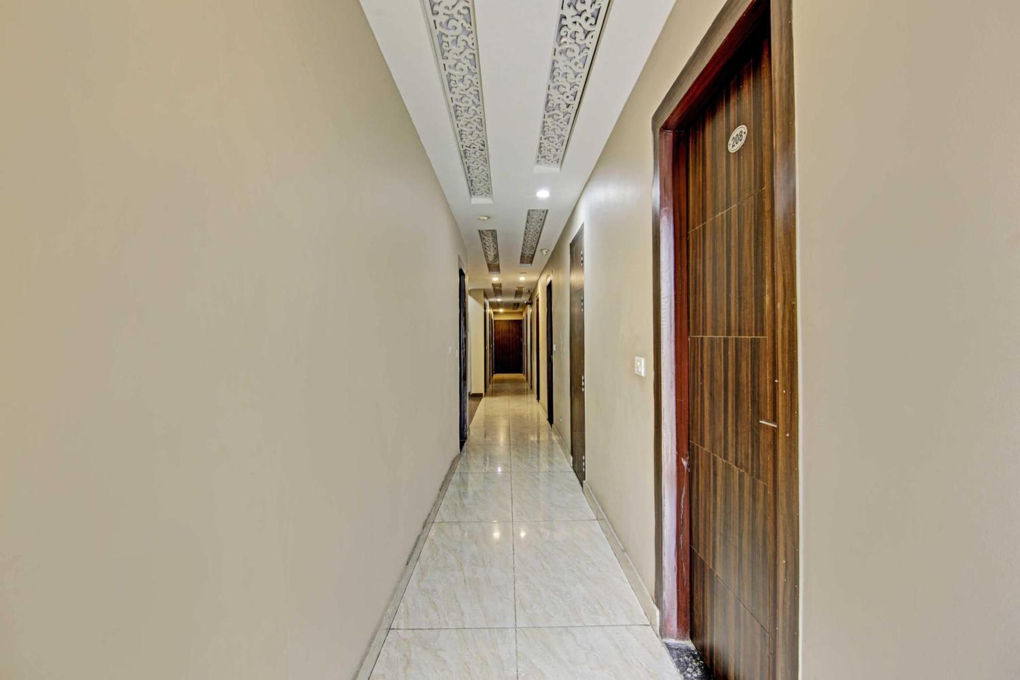 Hotel O Drizzling Land Muradnagar Εξωτερικό φωτογραφία
